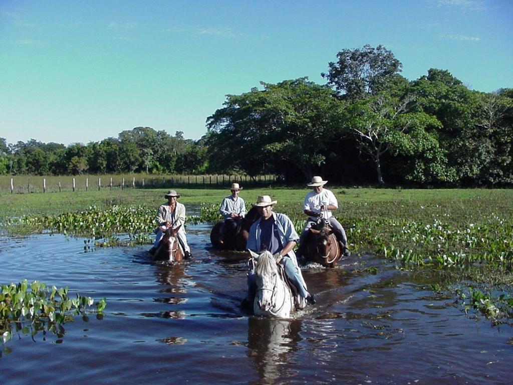Pousada Aguape Baia Ngoại thất bức ảnh
